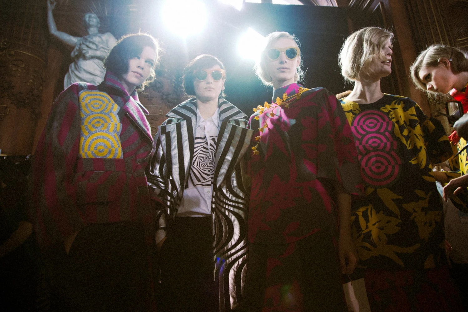 Dries Van Noten Verkoopwinkel -Dries Van Noten Verkoopwinkel 901718 470789706380164 2143764573 o