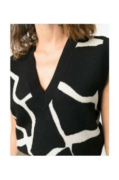 Dries Van Noten Vesten Sleeveless Knitwear Black
